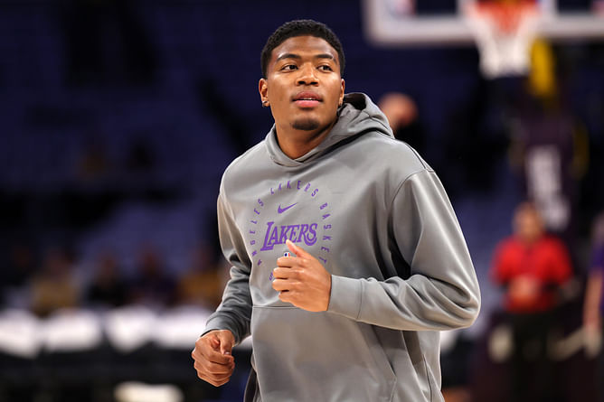 Why is Rui Hachimura wearing a mask in Timberwolves-Lakers Game 2?
