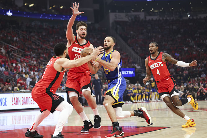 Steph Curry stats tonight: Superstar endures quiet game as Jimmy Butler injury headlines Game 2 loss for Warriors (Apr. 23)