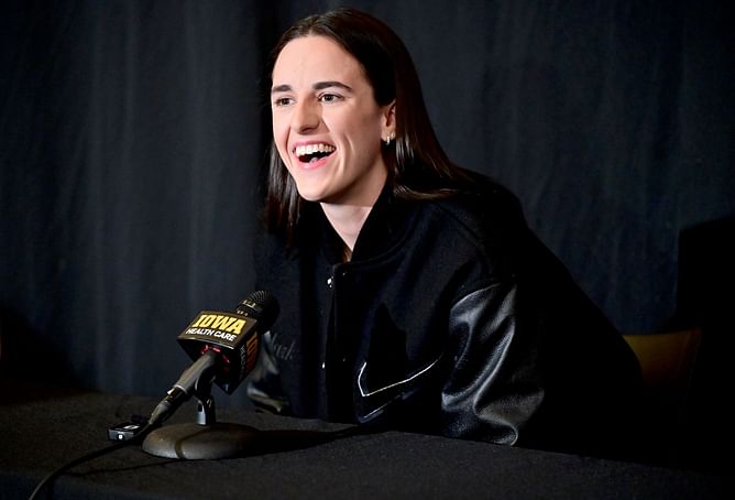 Caitlin Clark's jaw-dropping 22-point explosion in just 2 minutes makes Dave Portnoy go 'berserk': "She is the one"