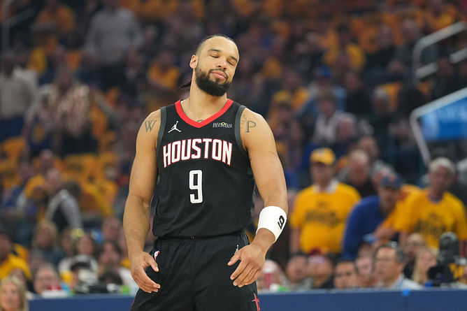 “Is that a damn bunny on his hip?”: Dillon Brooks’ pregame outfit draws hilarious reaction from Charles Barkley