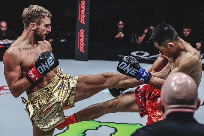 "Clean AF" - Fans marvel at the sheer technique Jonathan Haggerty threw at Wei Rui in world title showcase in Qatar