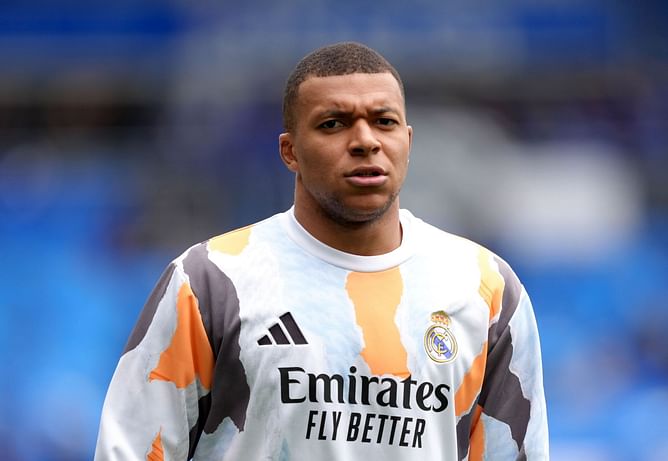 "Egotistical big head" - Pundit slams Kylian Mbappe after red card in Real Madrid's win against Alaves