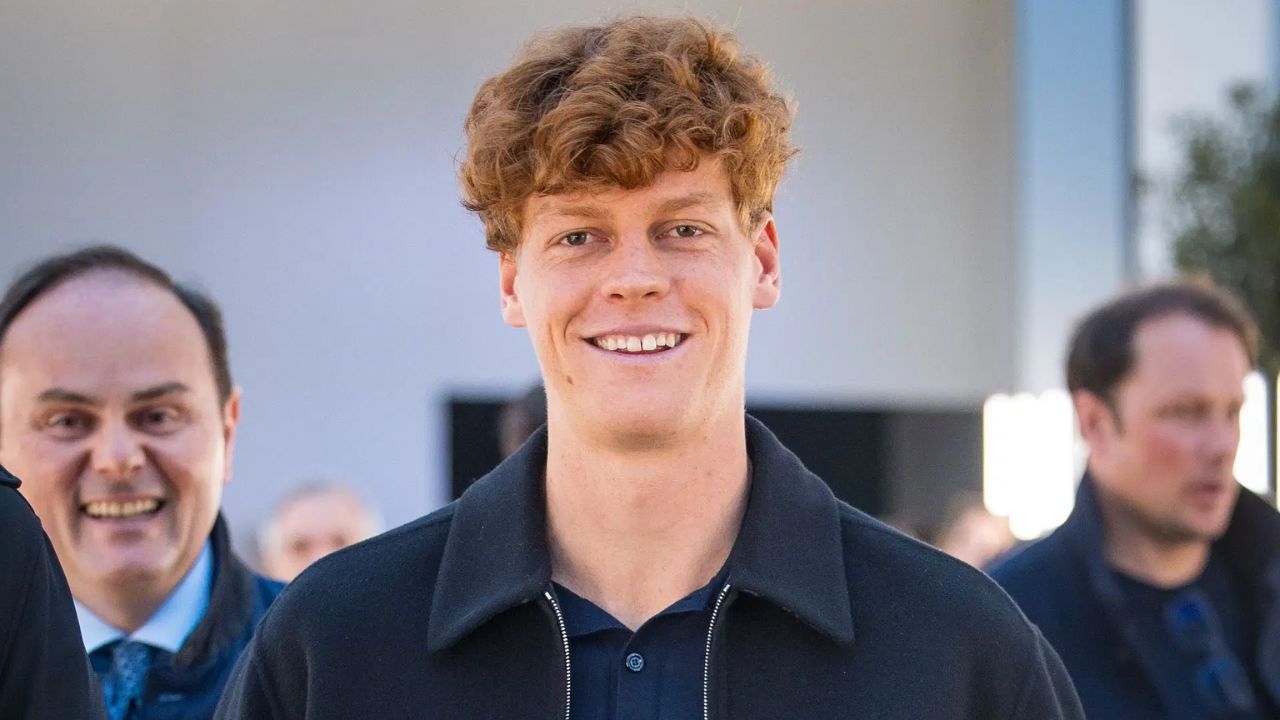 Jannik Sinner spotted in public with 31-year-old Russian model