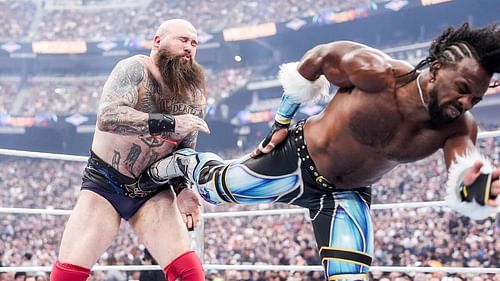 Tag titles changed hands at WrestleMania 41 (Credit: WWE.com)