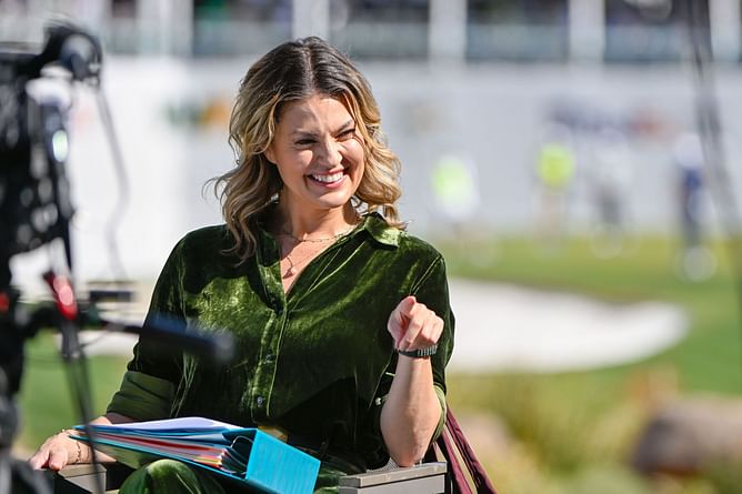 Amanda Balionis misses hanging out with Sky Sports host: “The best gals house”