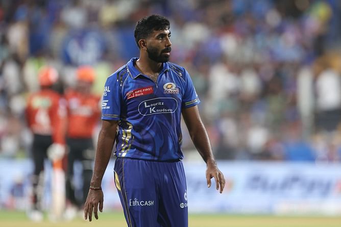 IPL 2025: Predicting 3 players who could pick up the most wickets in today’s SRH vs MI match ft. Jasprit Bumrah