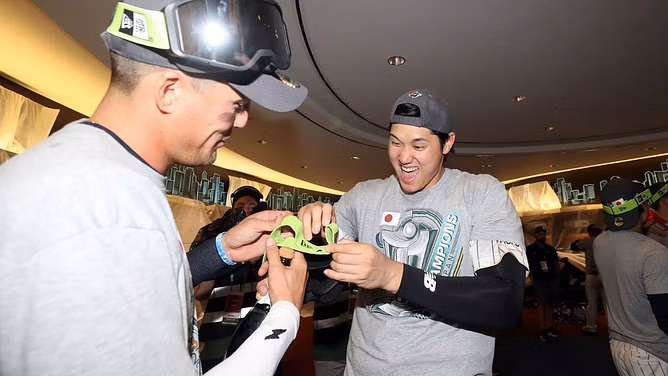 When Shohei Ohtani earned Cardinals phenom Lars Nootbar's respect for staying "humble" amid growing stardom