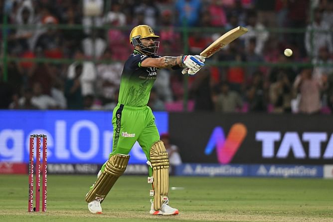 Virat Kohli's six hits cameraman's shoulder during RR vs RCB IPL 2025 match [Watch]
