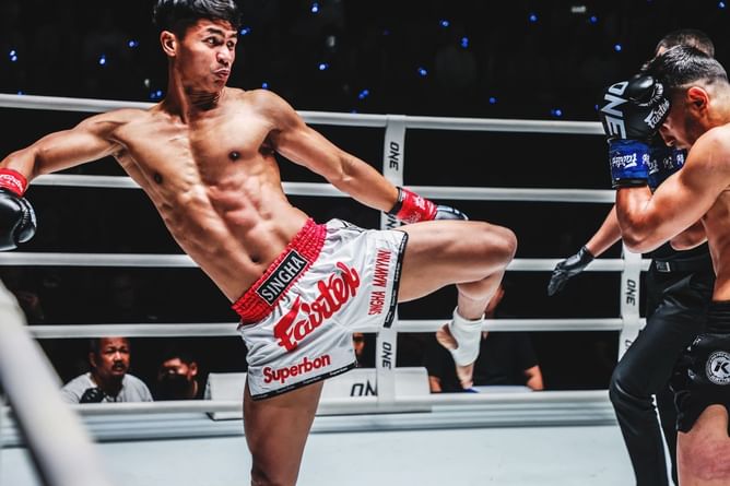 WATCH: Superbon translates drills to fighting reality in sublime one-shot KO of Tayfun Ozcan in Bangkok