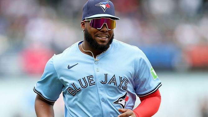 Vladimir Guerrero Jr. not viewed as $500M-caliber by leading MLB voice