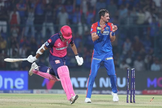 "Legend!" - Yashasvi Jaiswal, Mitchell Starc have a friendly chat after Super Over finish in DC vs RR IPL 2025 [Watch]