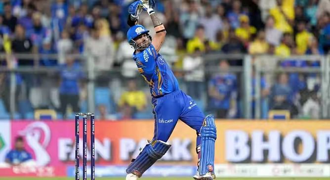 Suryakumar Yadav hits a six off Matheesha Pathirana as MI hammer CSK by 9 wickets in IPL 2025 one-sided game [Watch]