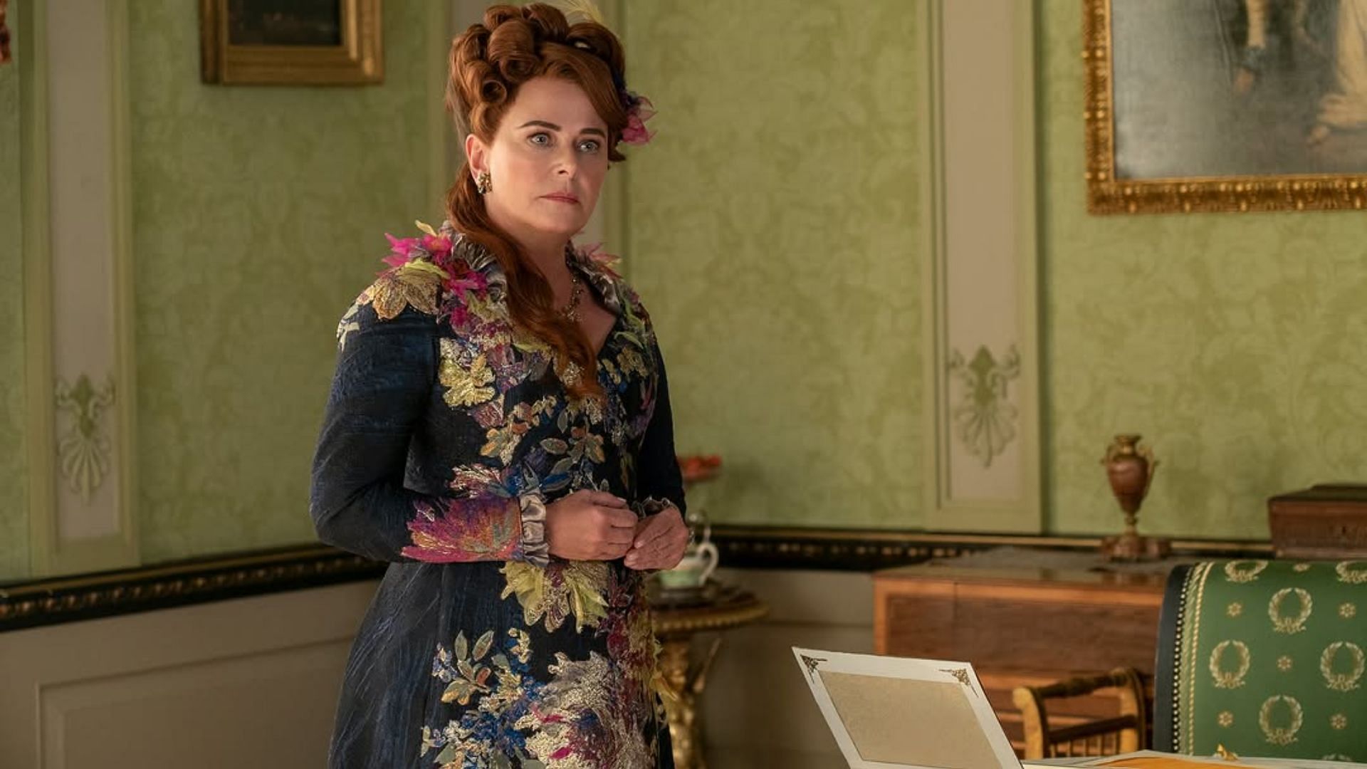 Polly Walker as Portia Featherington in Bridgerton (Image via Instagram/@bridgertonnetflix)