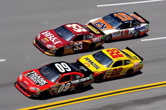Do NASCAR drivers speak to each other during races? All you need to know