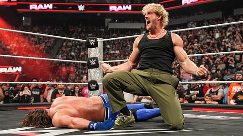 The Phenomenal One and The Maverick are set for a technical battle [Image credit: WWE.com]