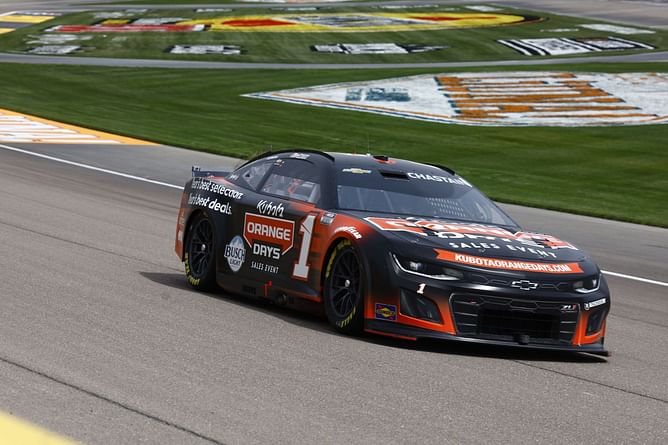 Insider breaks down how NASCAR’s ‘forward-thinking’ team owner could escape HMS’ ‘forever’ OEM superiority