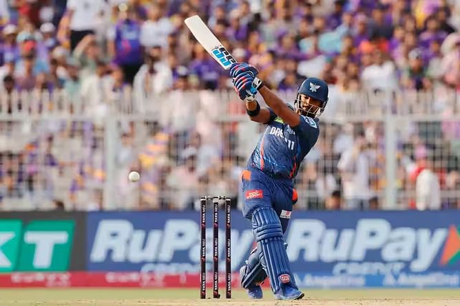 "He looks like Chris Gayle's miniature version" - Aakash Chopra lauds Nicholas Pooran's knock in LSG's IPL 2025 win vs KKR