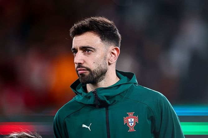 "He is the kind of player you should always pray to God to have" - Director calls out Manchester United star Bruno Fernandes' critics