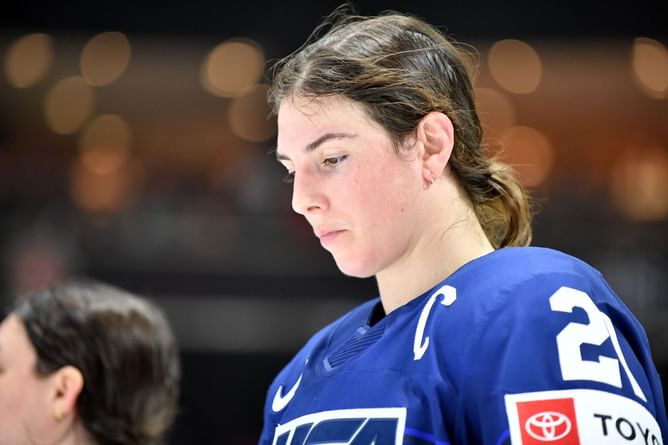 PWHL star Amanda Pelkey and others react as Hilary Knight sets world assist record at IIHF Women’s World Championship
