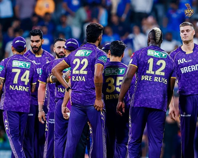 Suhana Khan and Ananya Panday leave Wankhede Stadium dejected after MI vs KKR IPL 2025 match [Watch]