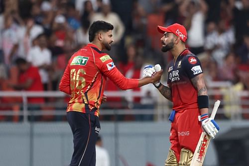 Virat Kohli seemed to be involved in a banter with Shreyas Iyer in RCB's IPL 2025 clash against PBKS. [P/C: Getty]