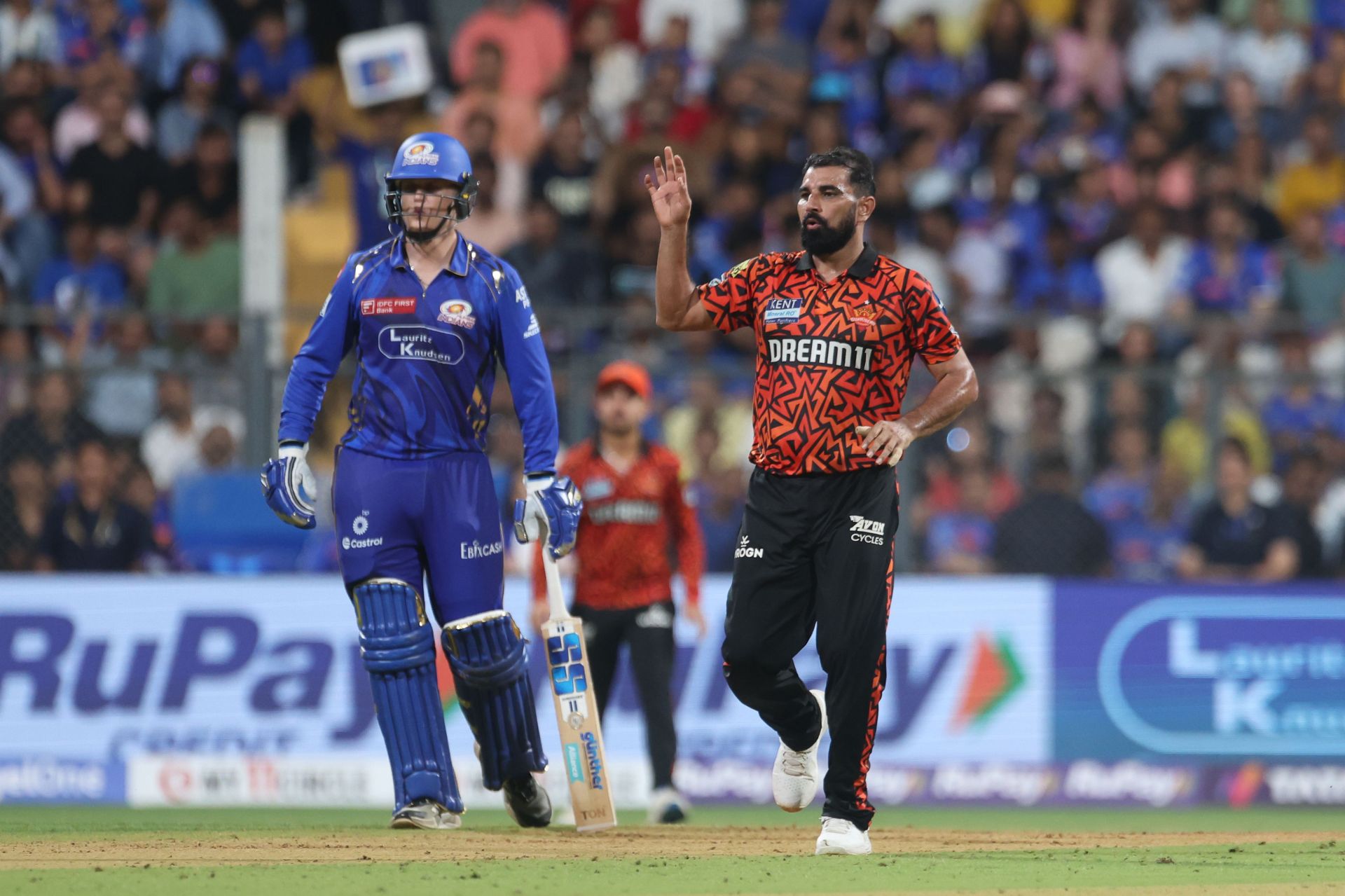 Mohammad Shami (right) hasn&#039;t been at his best in IPL 2025. [P/C: Getty]