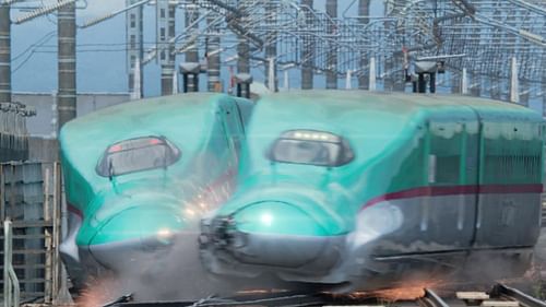Bullet Train Explosion (Image via Netflix)