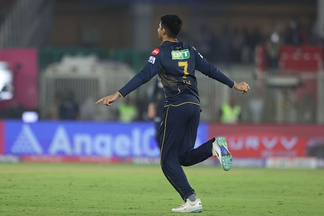Shubman Gill touches senior BCCI official’s feet before toss in GT vs RR IPL 2025 match [Watch]