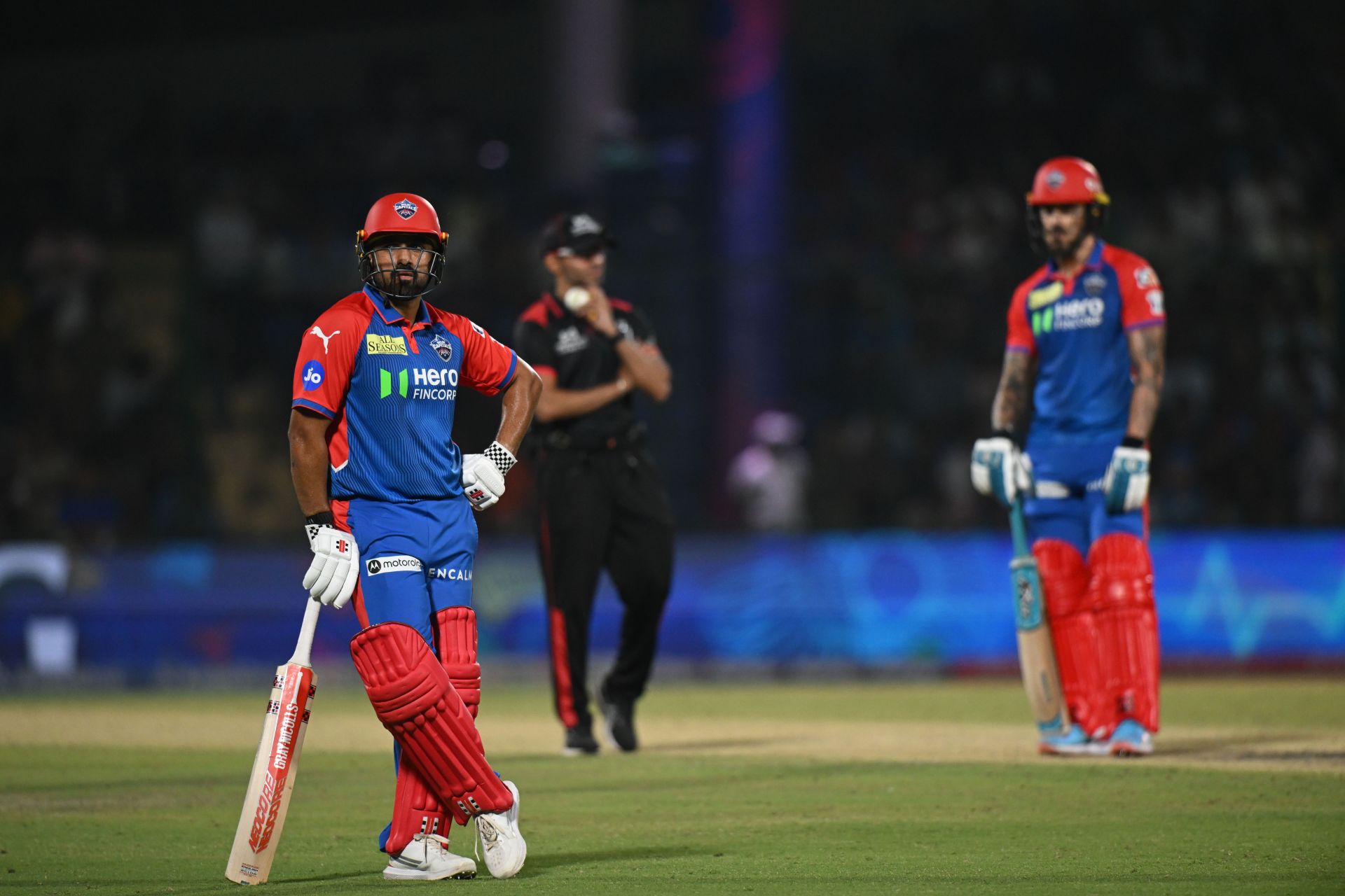 IPL 2025 : करुण नायर के फ्लॉप परफॉर्मेंस पर फूटा पूर्व क्रिकेटर का गुस्सा, कही बड़ी बात