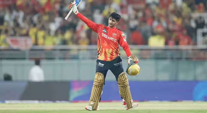 Priyansh Arya clobbers Matheesha Pathirana for hat-trick of 6s and a 4 to reach maiden IPL ton off 39 balls in PBKS vs CSK IPL 2025 clash [Watch]