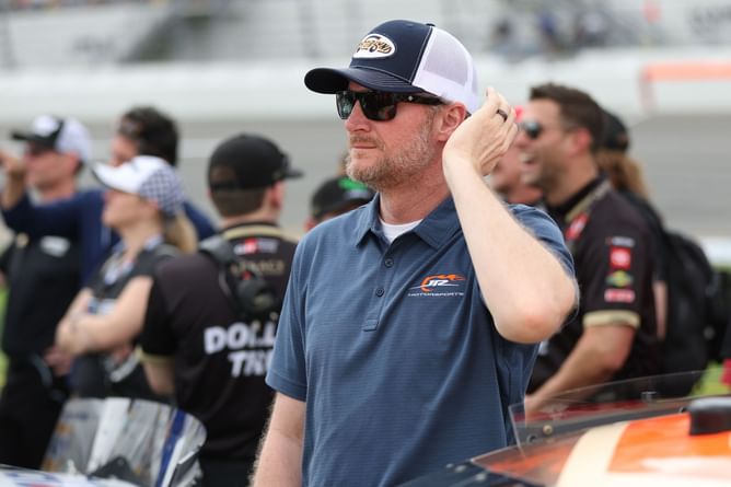 Dale Earnhardt Jr. furious over blatant ‘disregard’ by drivers in Martinsville: “My blood was boiling”