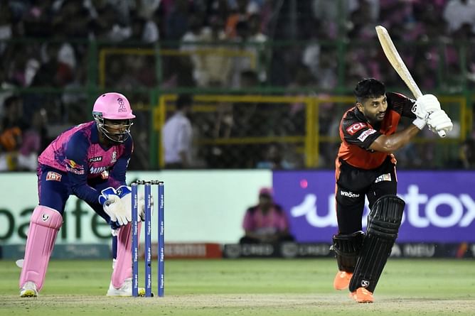 5 CSK players in IPL 2025 who were earlier in SRH ft. Rahul Tripathi