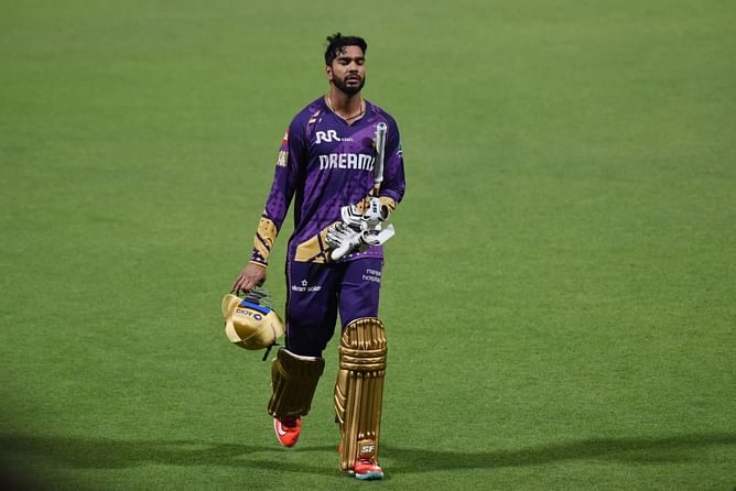 Venkatesh Iyer perishes cheaply again while trying to take on Sai Kishore in KKR vs GT IPL 2025 match [Watch]