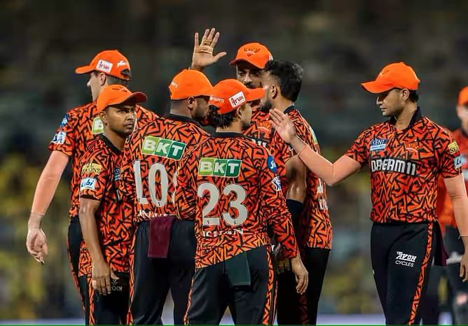 IPL 2025 : RCB से प्रेरणा लेकर प्लेऑफ में जगह बनाएगी SRH? टीम के धाकड़ बल्लेबाज ने दिया बड़ा बयान