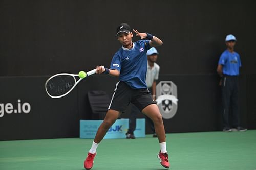 Mananchaya Sawangkaew in action at 2025 Billie Jean King Cup