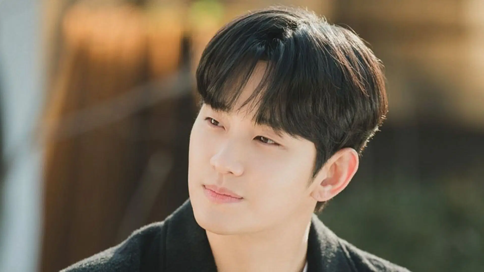 Kim Soo-hyun (Image via Instagram/@goldmedalist_official)