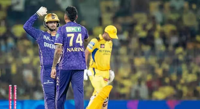 Sunil Narine castles struggling Rahul Tripathi to end his sluggish knock for 16 off 22 in CSK vs KKR IPL 2025 match [Watch]