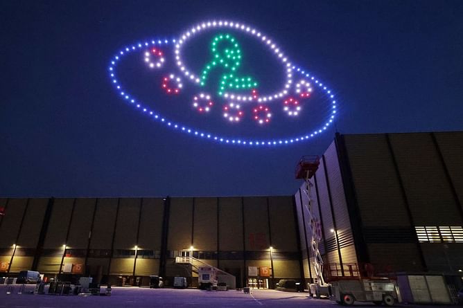 "It was a huge long linear group of lights": Tennessee resident recounts witnessing enormous "cigar shaped" UFO back in 1989