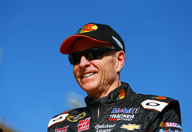 Mark Martin responds to a fan’s message about the Rockingham race