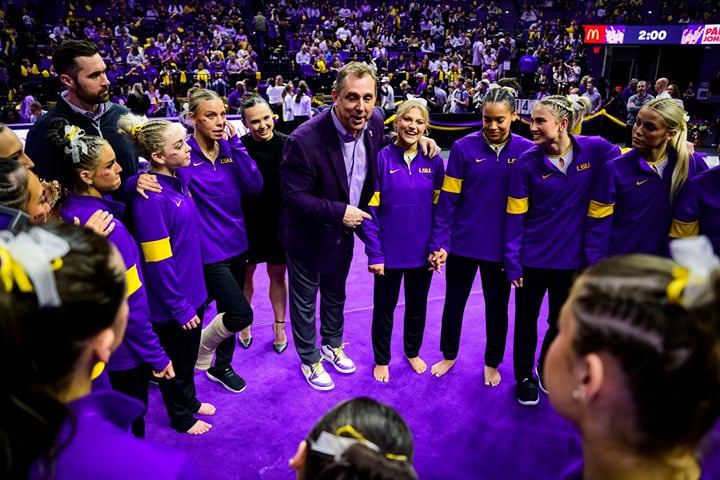 Olivia Dunne drops 4-word message as she marks last day in LSU locker ...