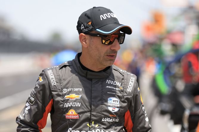 Tony Kanaan looks back on “greatest spectacle in college racing” during recent college visit