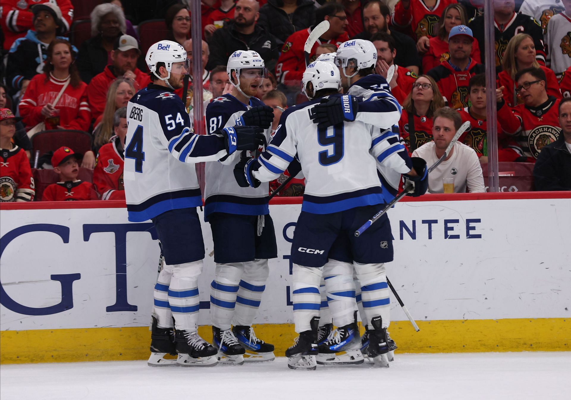 NHL: APR 12 Jets at Blackhawks - Source: Getty