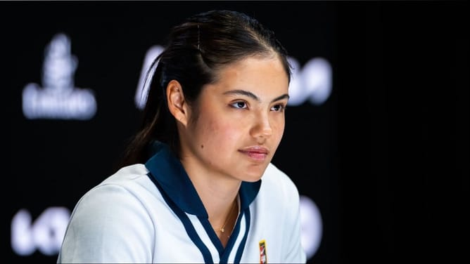 Emma Raducanu's outfit completely covered in clay as Brit seemingly falls during practice at Madrid Open