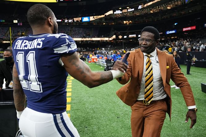 WATCH: Cowboys great Michael Irvin and Micah Parsons run into each other at Costco