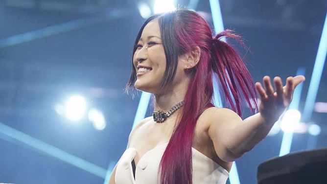 IYO SKY getting massive support from WWE fans surprises veteran: "She is very bland" (Exclusive)