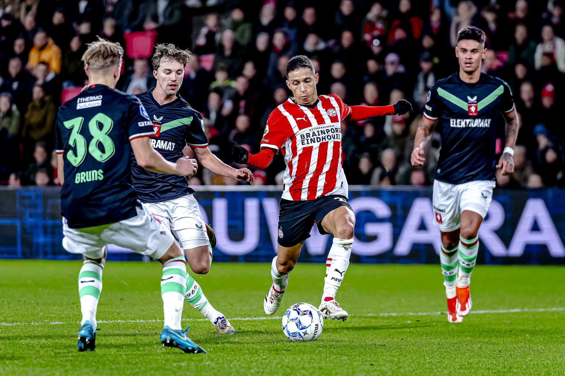 PSV Eindhoven v FC Twente Enschede - Dutch Eredivisie - Source: Getty