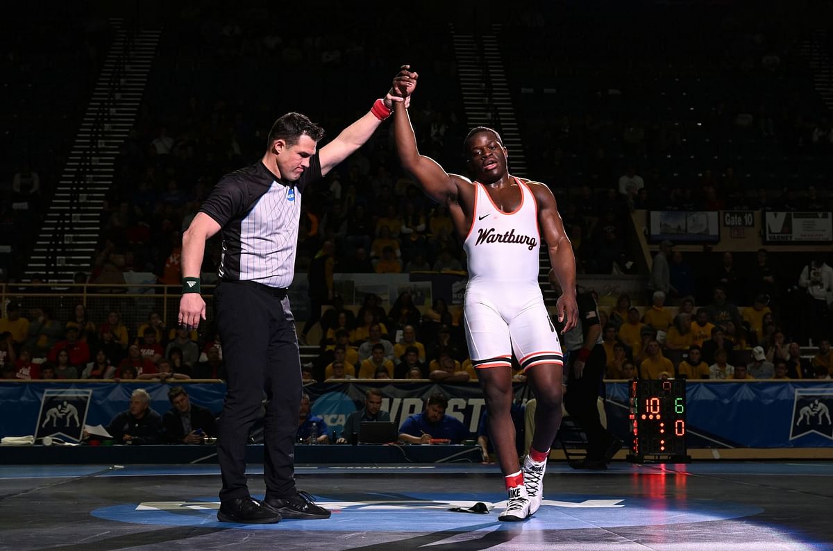 Iowa wrestling transfer Massoma Endene makes his feelings known on why he chose program