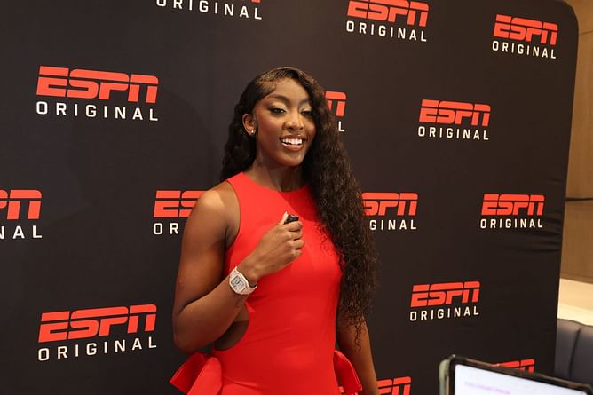 IN PICS: Flau'Jae Johnson dons Nuggets jersey while sharing BTS scenes from her electric concert experience