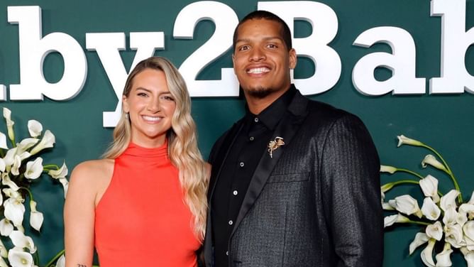 Ex-Raiders DE Isaac Rochell's wife Allison twins 'cheetah pants' with daughter Scottie