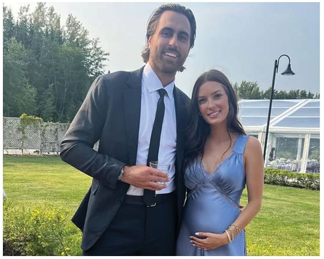 In Photos: Alex Tuch's wife Kylie flaunts baby bump in stunning new pregnancy shoot with family